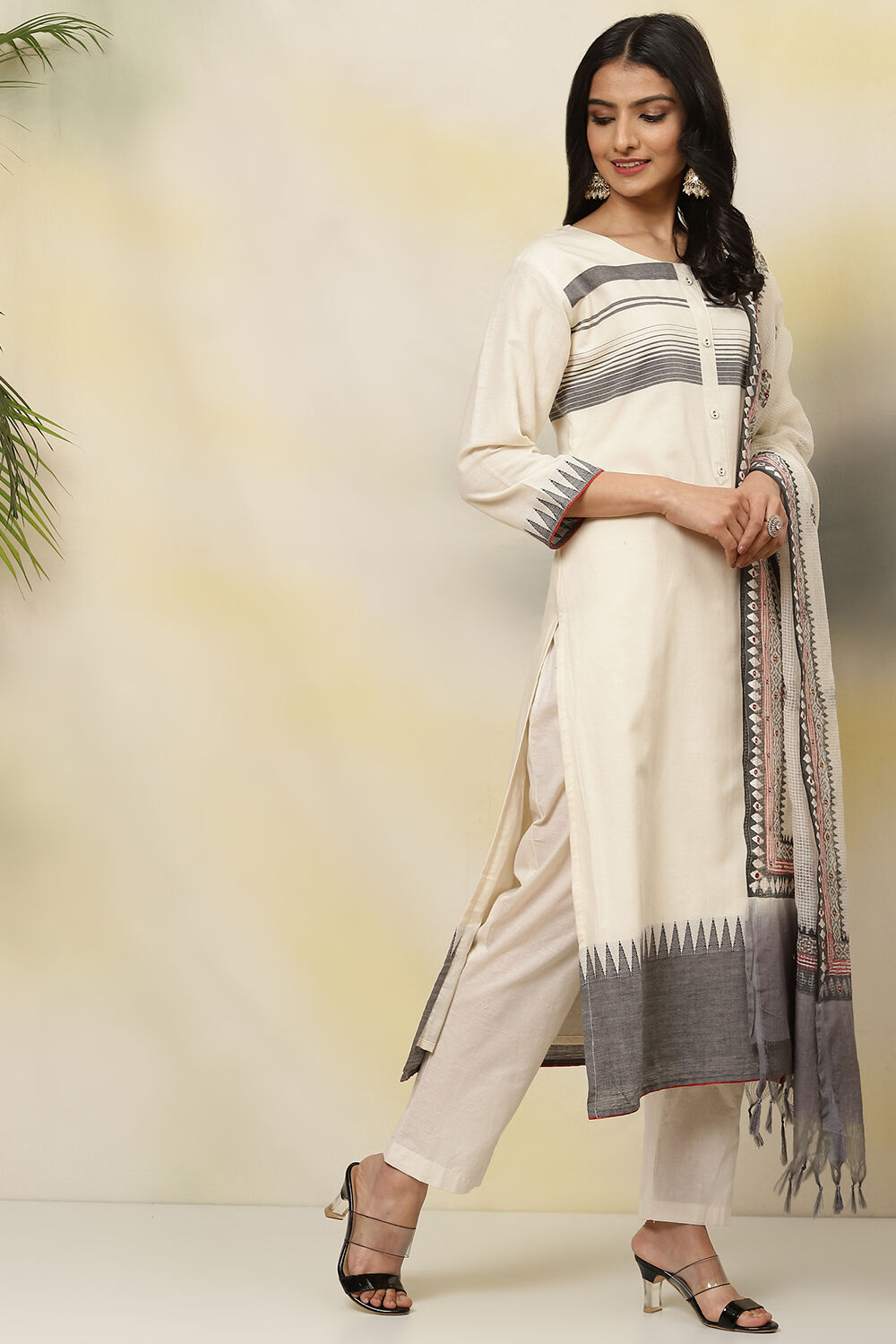 Off White Cotton Handloom Unstitched Suit Set image number 6