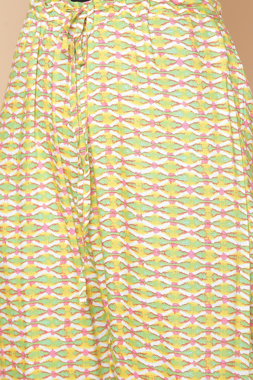 Cream Rayon Straight Kurta Pants Set image number 2