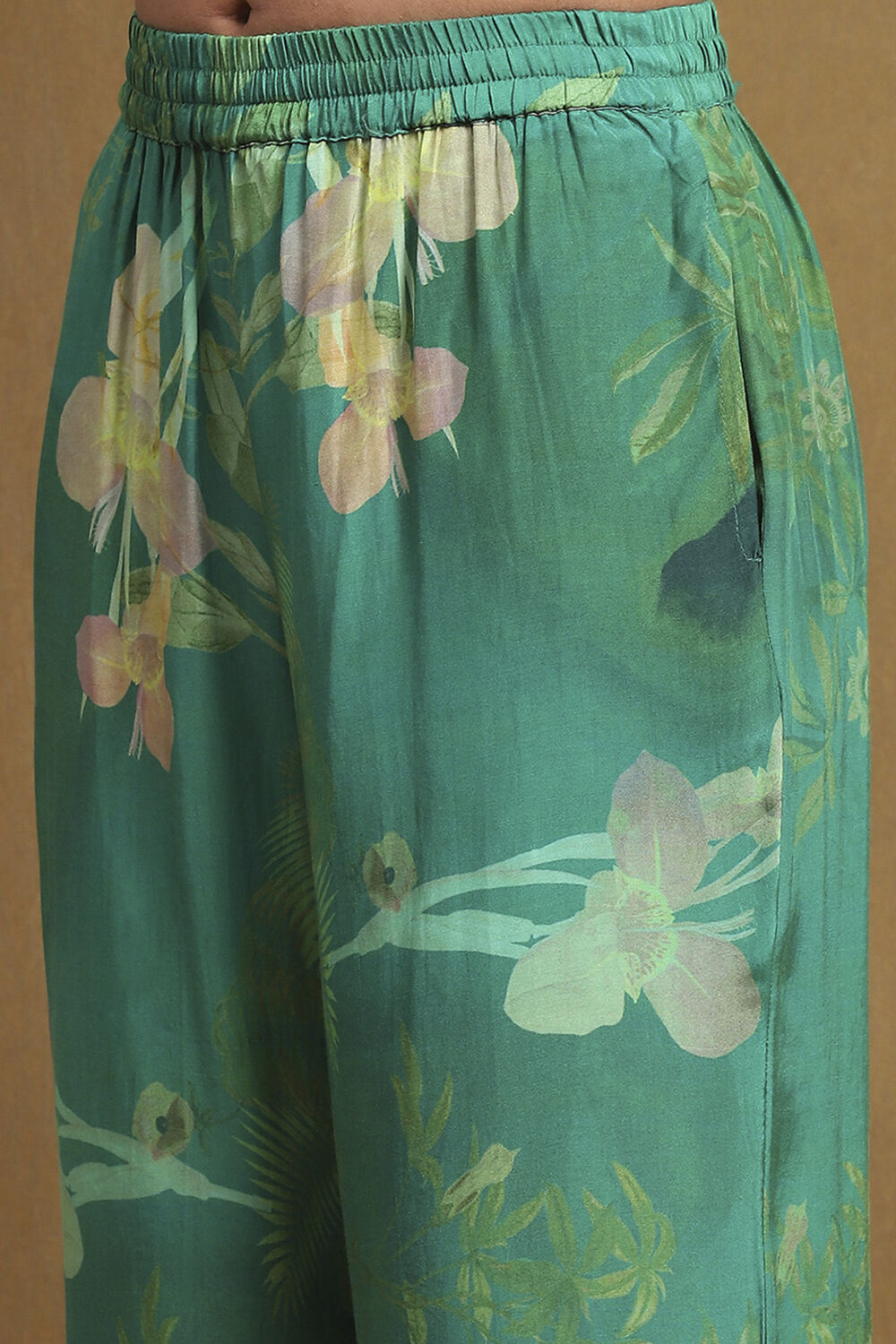 Green Modal Floral Printed Asymmetric Kurta Set image number 2