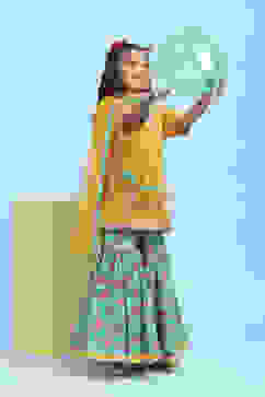 Yellow Cotton Printed Straight Suit Set image number 8