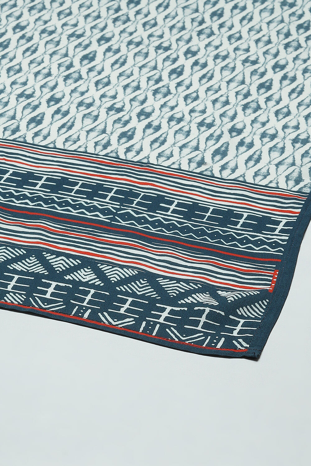 Blue Straight Kurta Regular Pants Suit Set image number 3