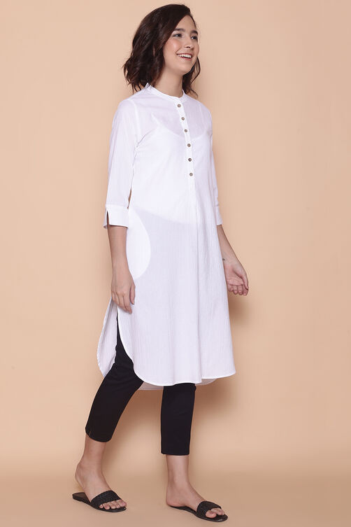 White Cotton Yarndyed Kurta image number 4