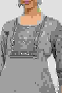 Grey Poly Crepe Digital Print Unstitched Suit Set image number 2