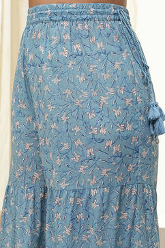 White and Blue Cotton Floral Flared Suit Set image number 2
