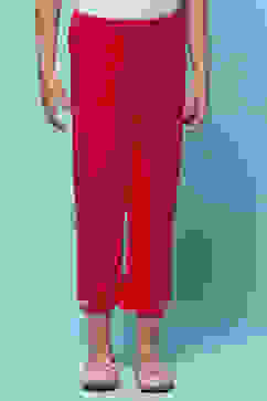 Fuchsia Cotton Lycra Regular Fit Capri image number 4