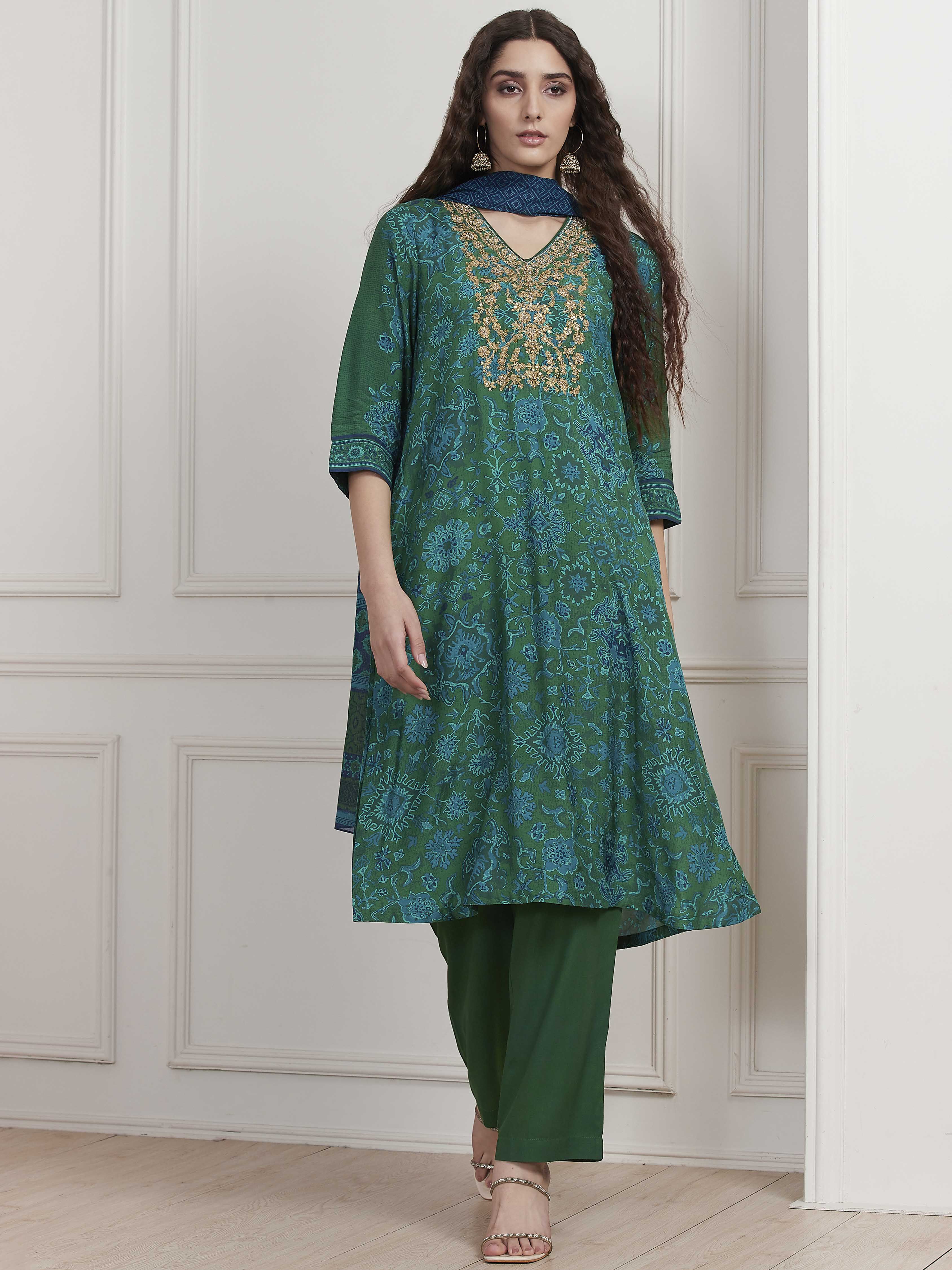 Green Modal Printed Straight Suit Set image number 0