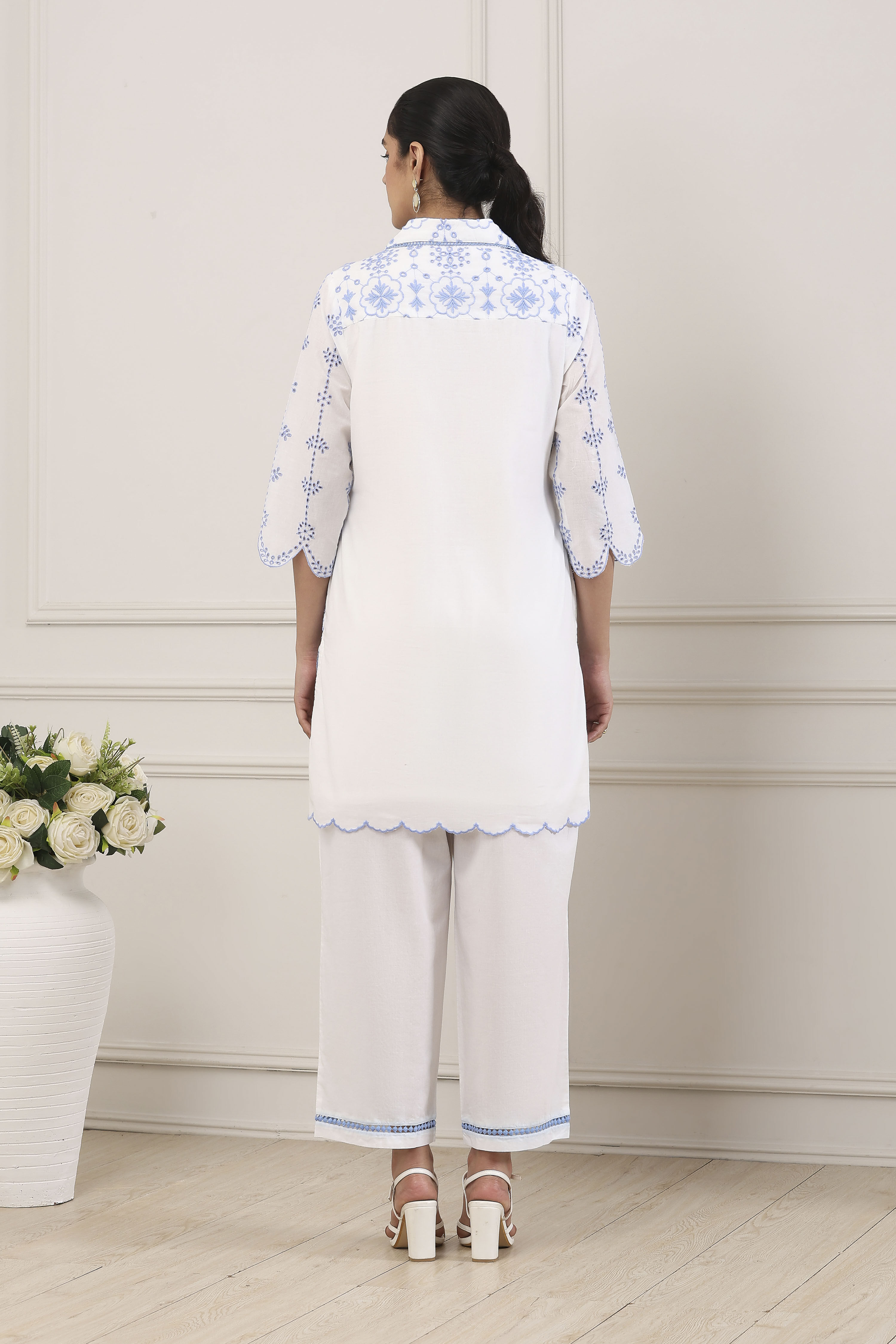 White Cotton Schiffli Embroidered Straight Suit Set image number 4