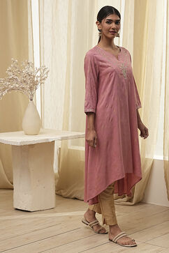 Dull Pink Printed Asymmetric Kurta image number 4