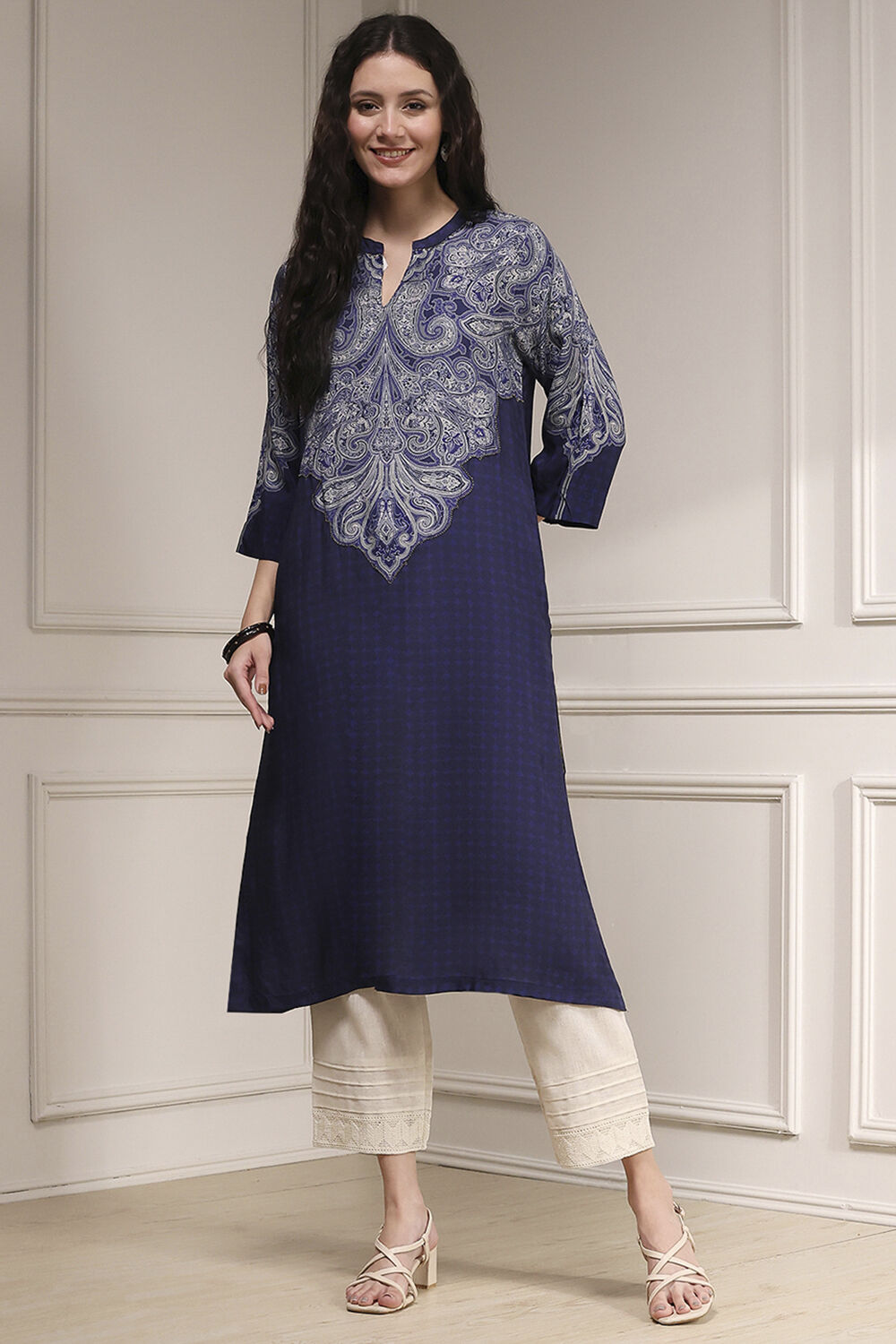 Indigo Printed Straight Kurta image number 5