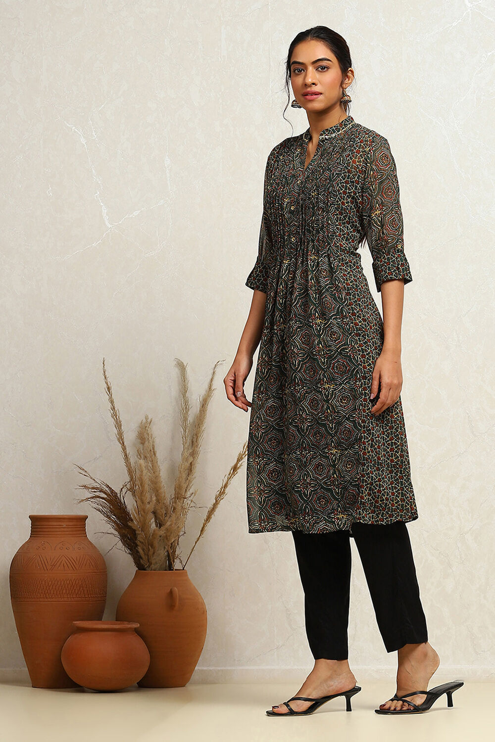 Green Georgette Printed A-Line Kurta image number 2