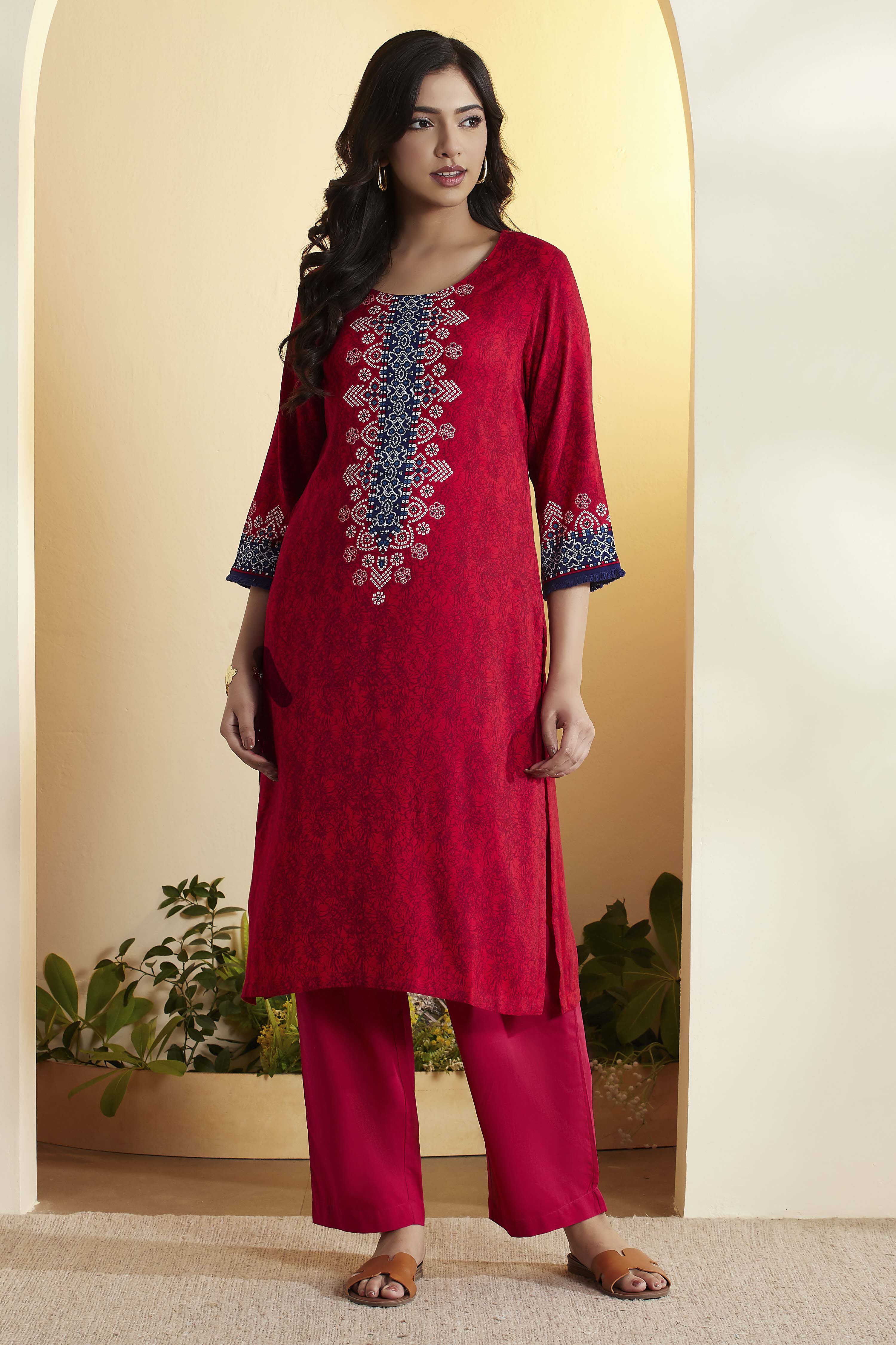 Red Viscose Rayon Yoke Printed Straight Kurta image number 5