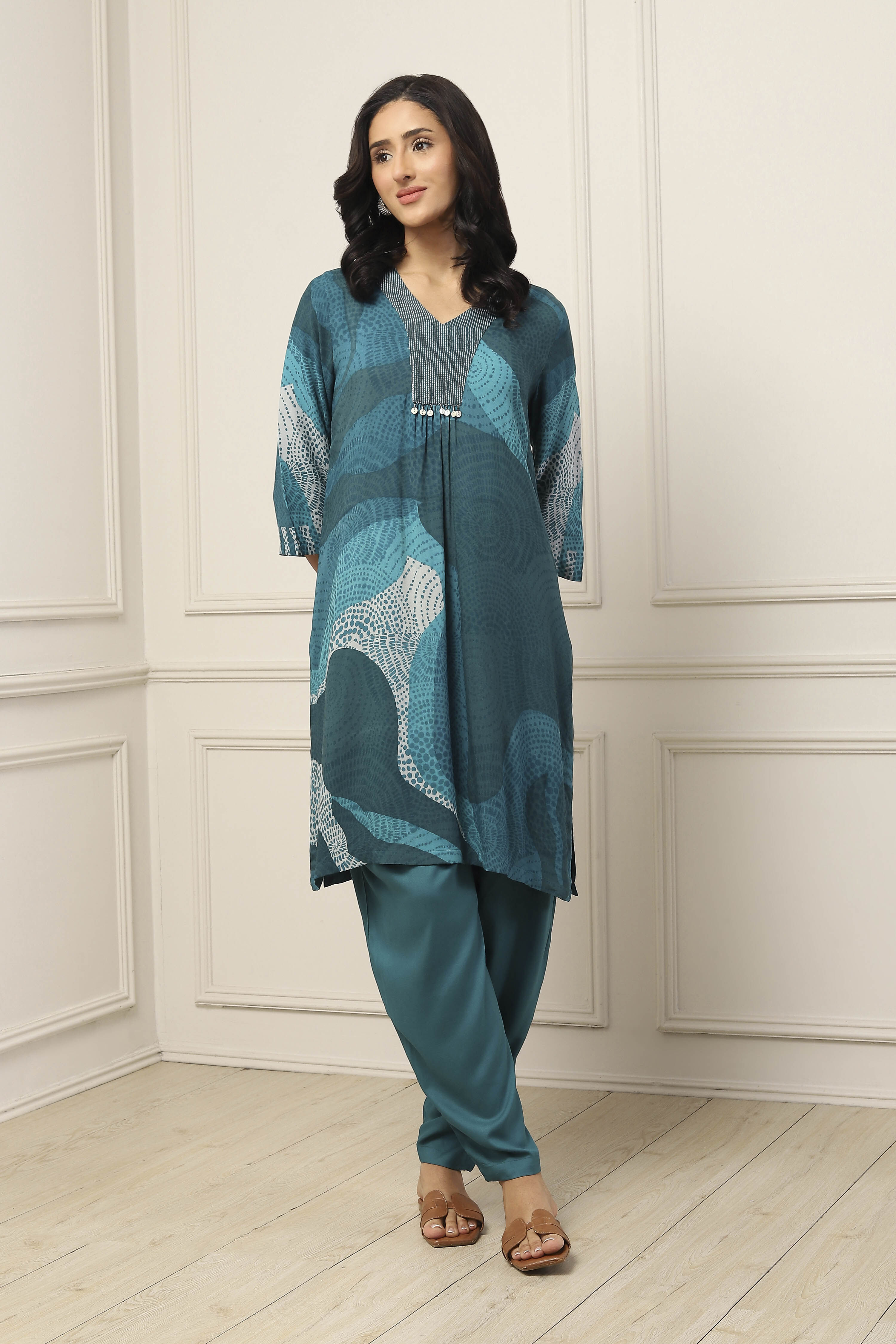 Teal Viscose Rayon Abstract Printed Straight Suit Set image number 6