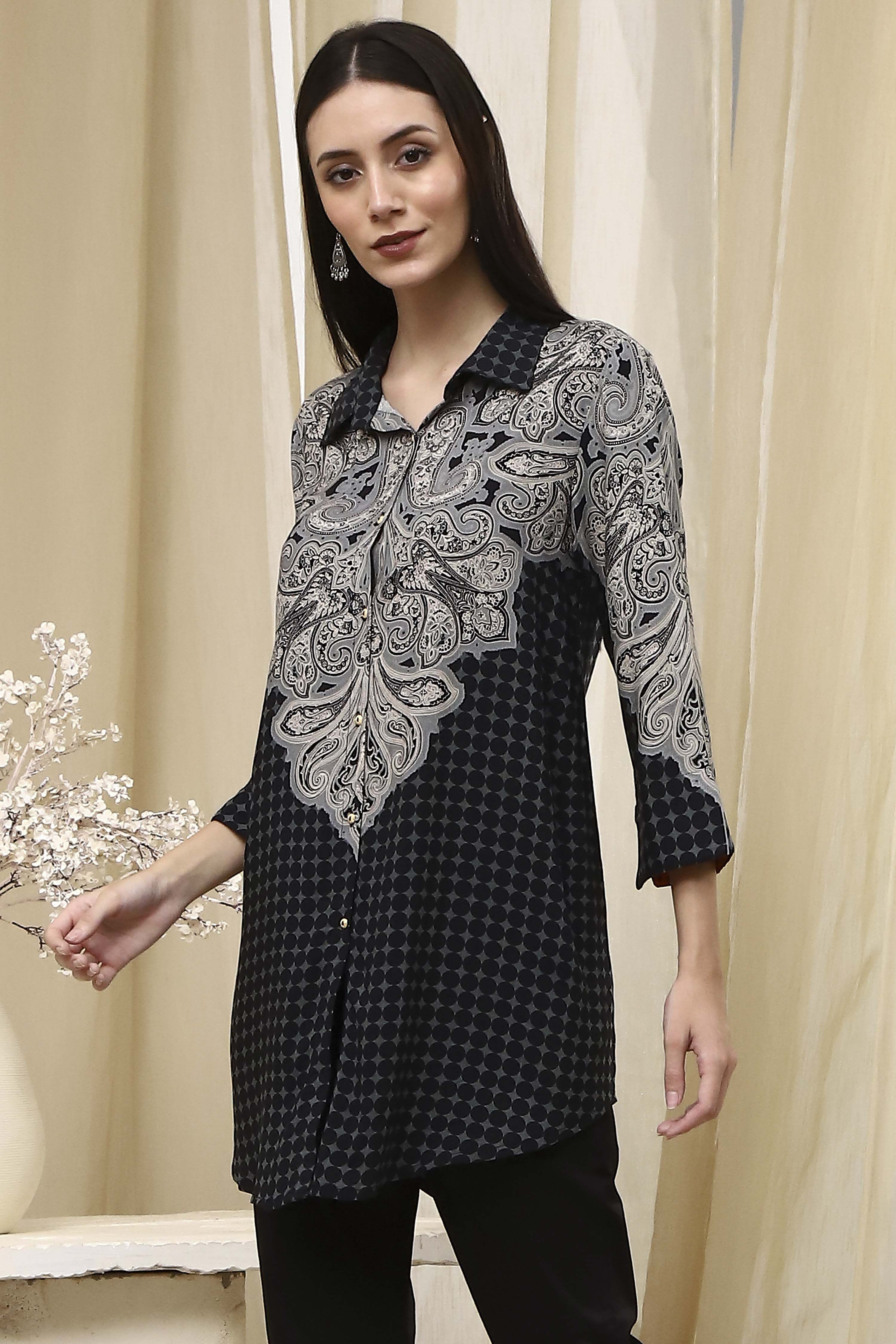 Black Printed Shirt-Style Straight Short Kurta image number 2