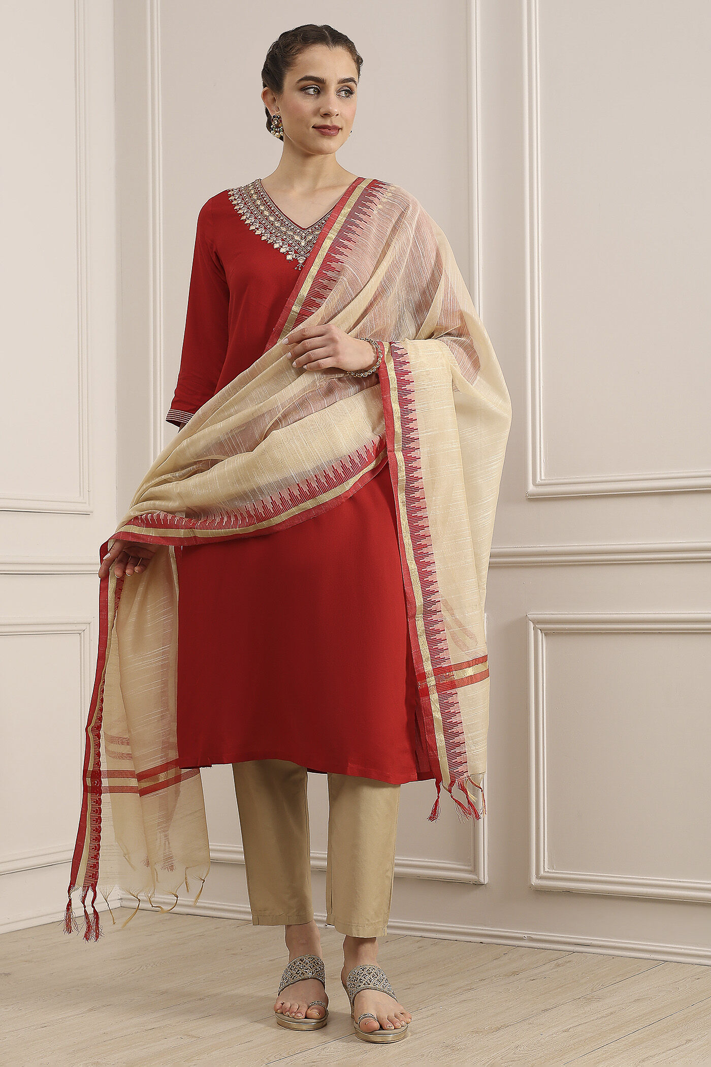 Cream Polyester Yarndyed Dupatta image number 0