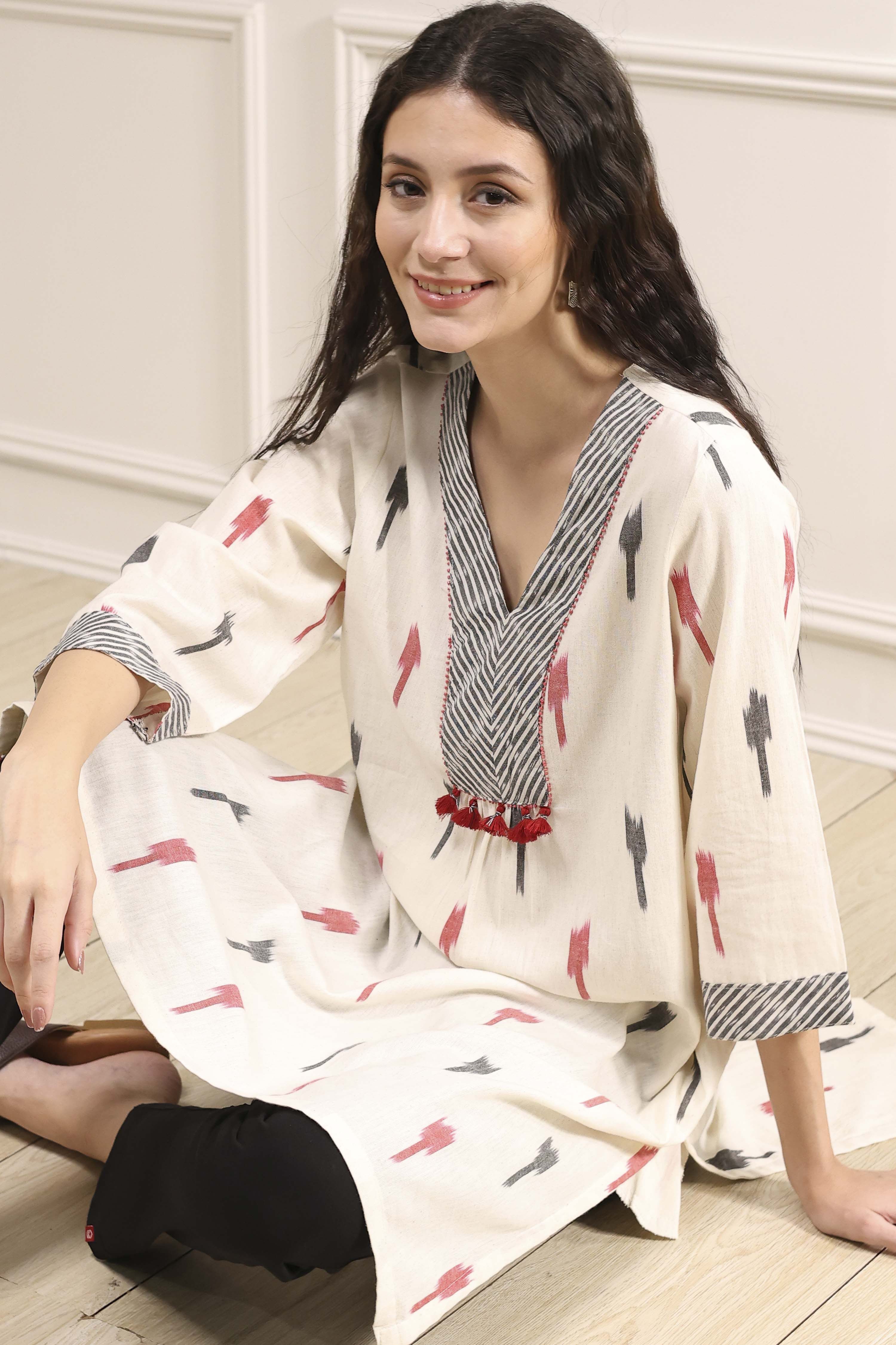 Off-White Cotton Ikat Straight Kurta image number 0