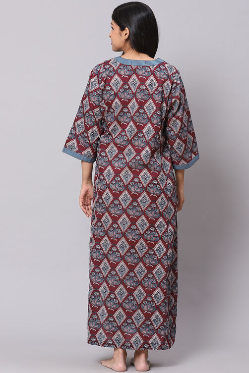 Wine Straight Art Silk Printed Sleepwear image number 4