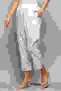 White Cotton Regular Solid Pants image number 2