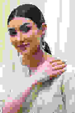 Off White Brass Chaandbali image number 3