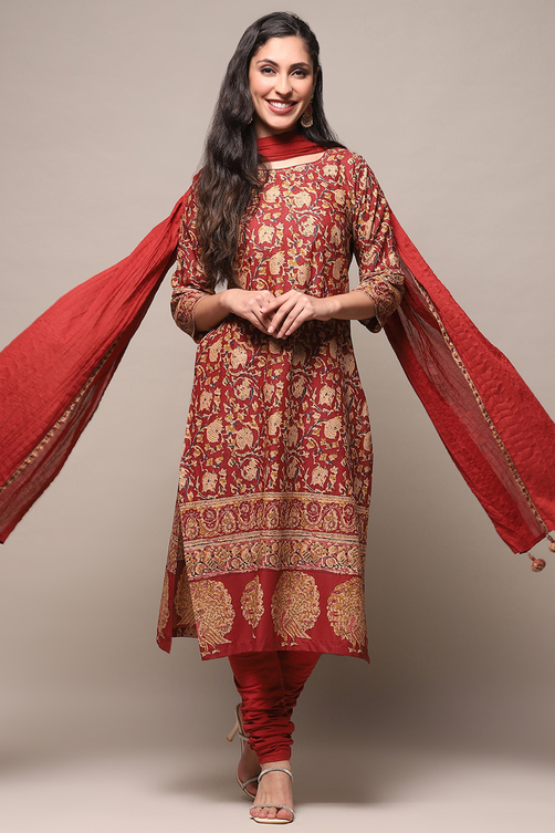 Red Cambric Fitted Kurta Churidar Suit Set image number 0