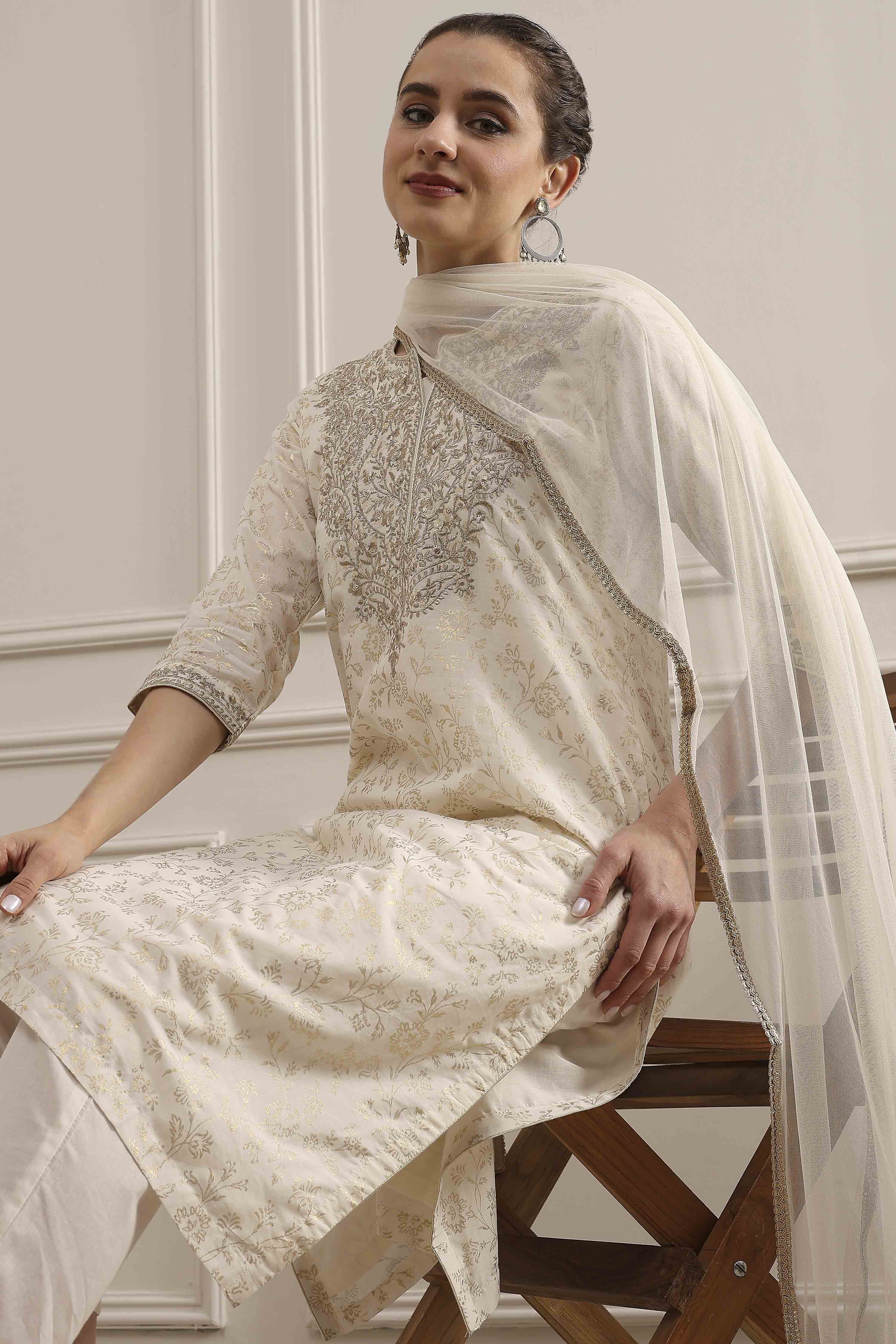 Off-White Cotton Printed Straight Suit Set image number 0