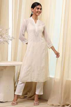 Off-White Embroidered Straight Kurta image number 0