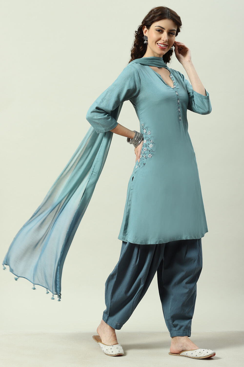 Orange Rayon Straight Kurta Slim Pant Suit Set image number 6