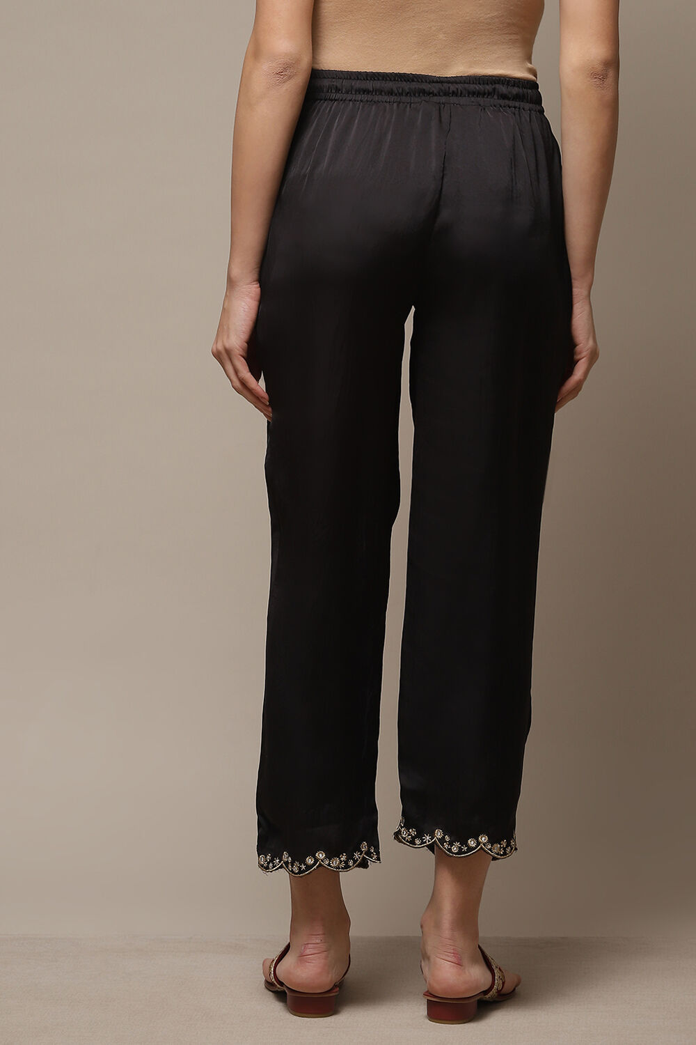 Off White Art Silk Solid Pants image number 2