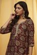 Maroon Polyester Straight Kurta image number 1
