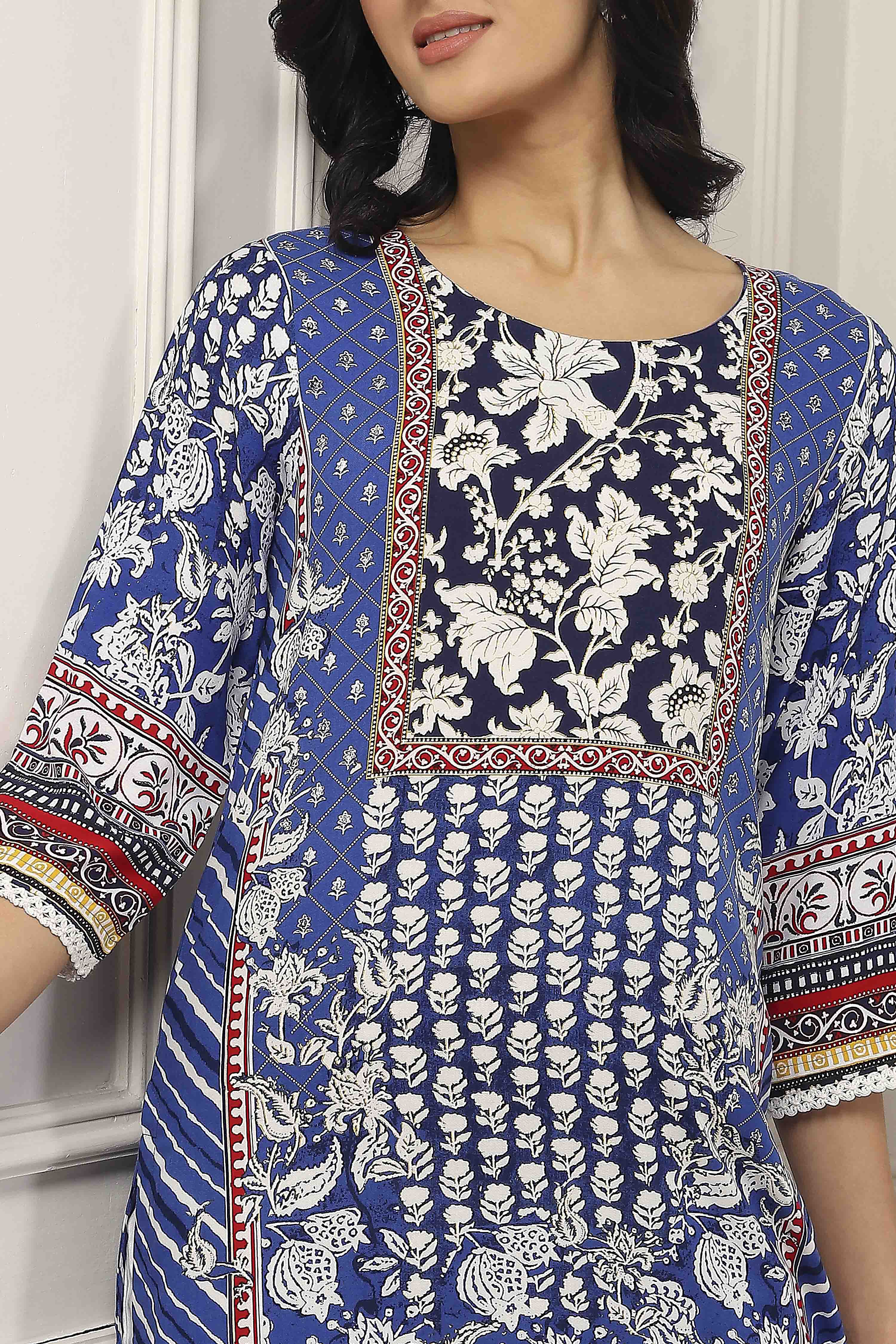 Blue Viscose Rayon Floral Printed Straight Kurta image number 1