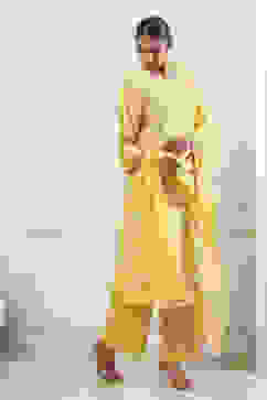 Yellow Viscose Blend Straight Suit Set image number 5