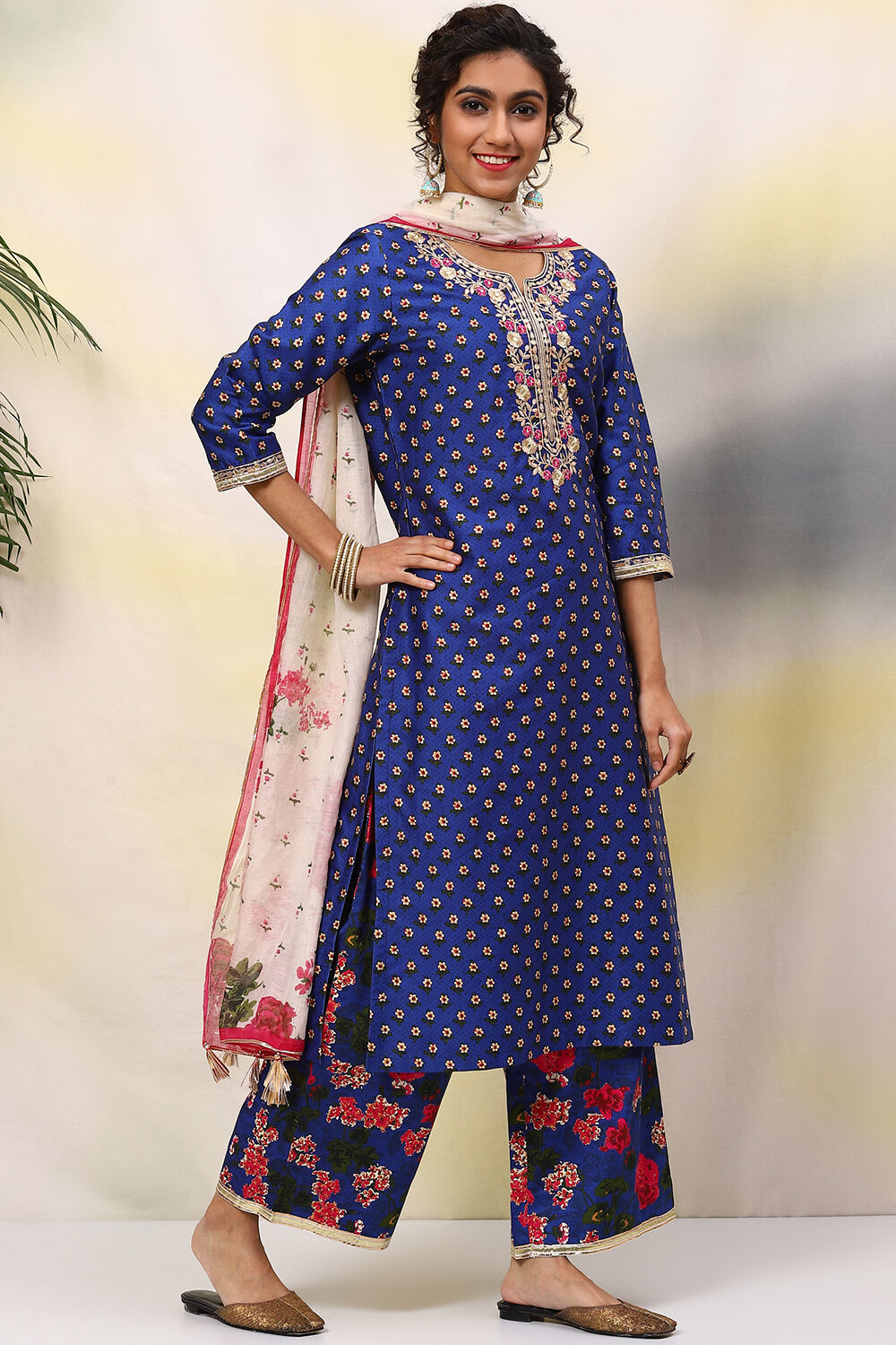 Blue And Off White Cotton Straight Suit Set image number 6