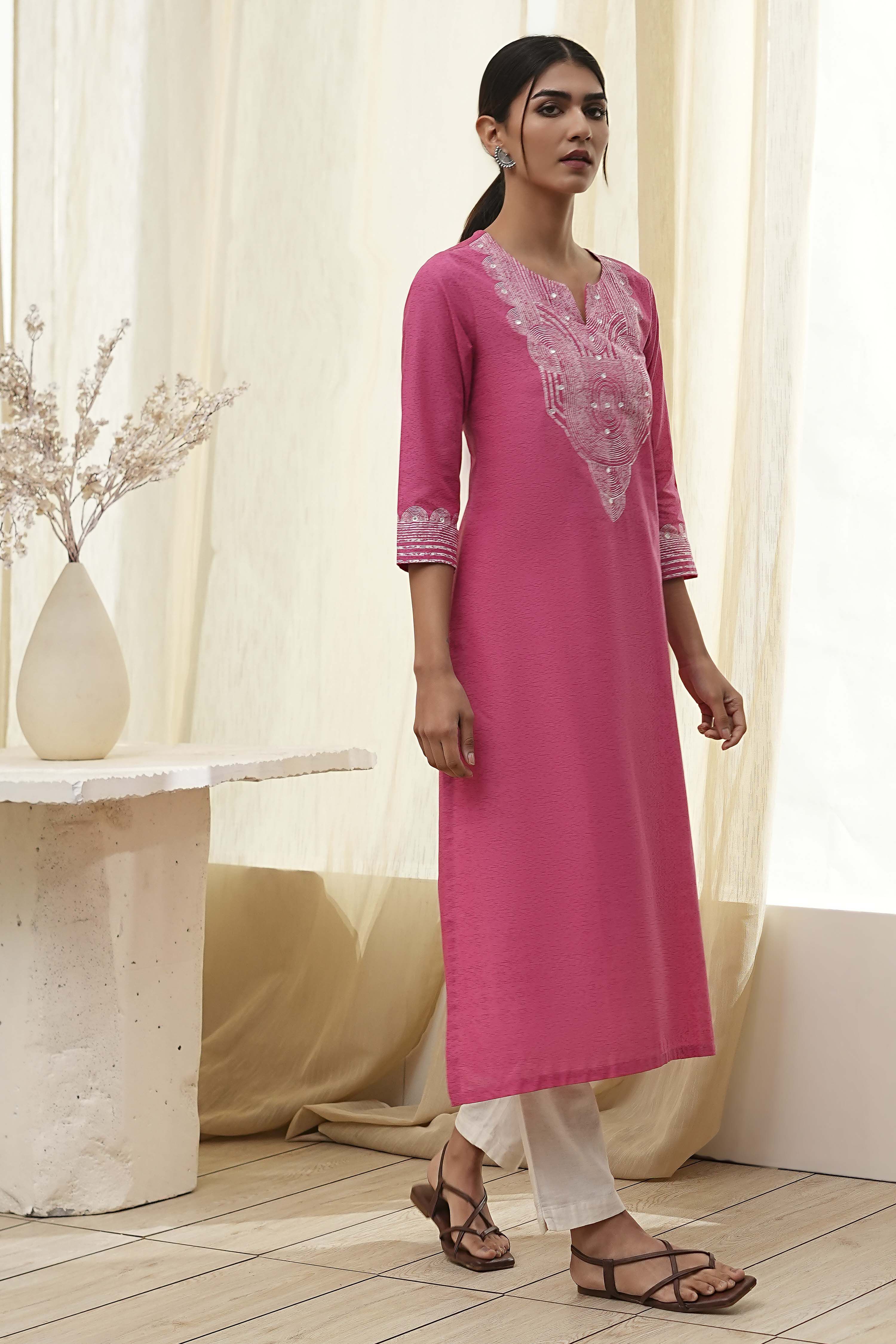 Pink Pure Cotton Printed Straight Kurta image number 4