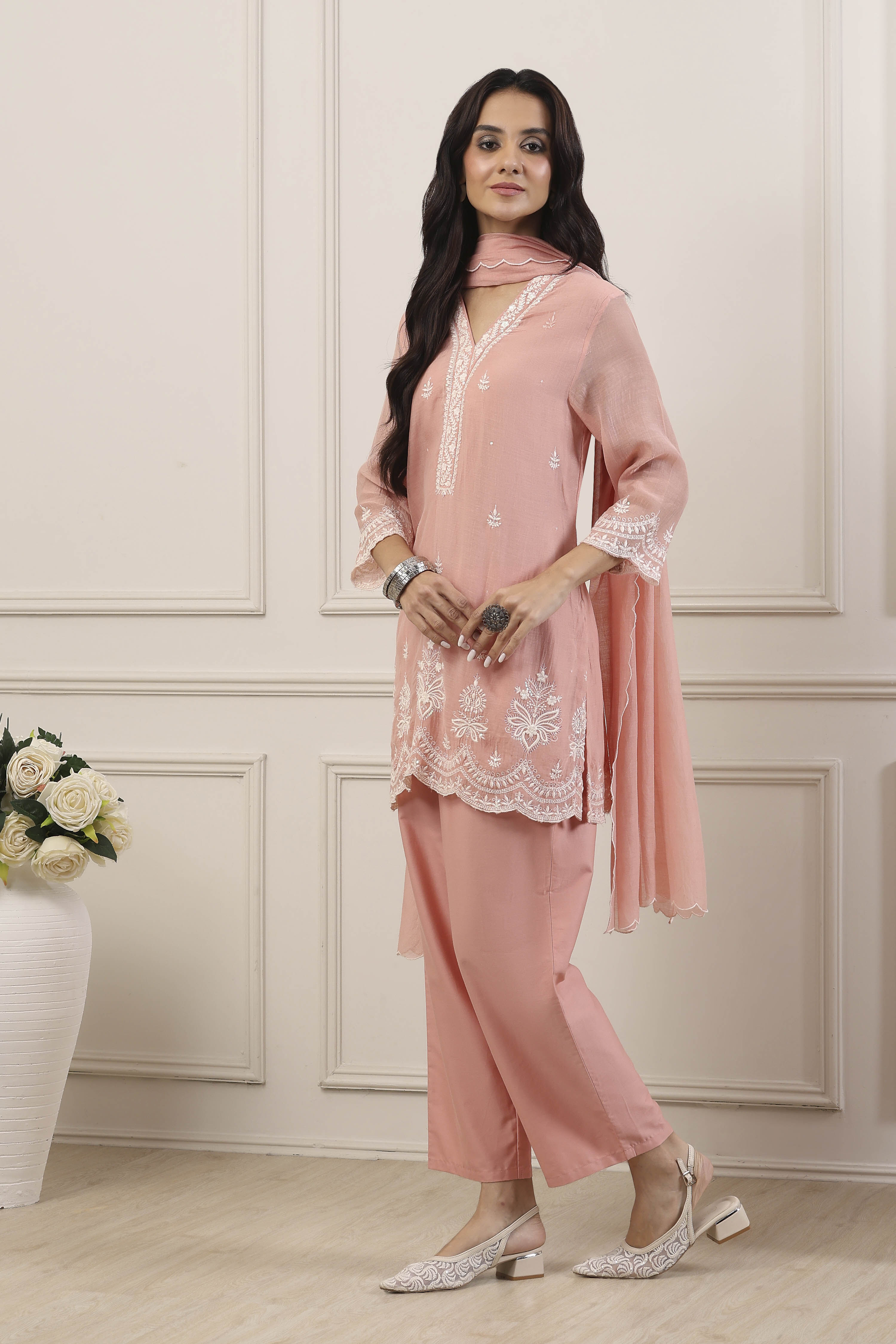 Peach Silk Chanderi Embroidered Straight Suit Set image number 4