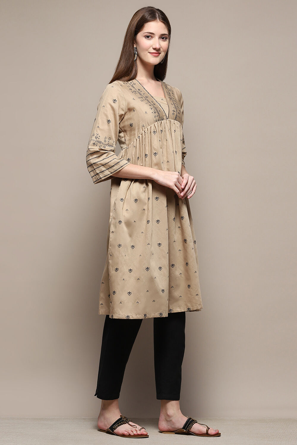 Taupe Jacquard Flared Yarn Dyed Kurta image number 5
