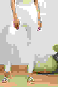 Off White Cotton Blend Solid Churidar image number 4