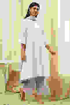 Blue and White Cotton Straight Suit Set image number 4