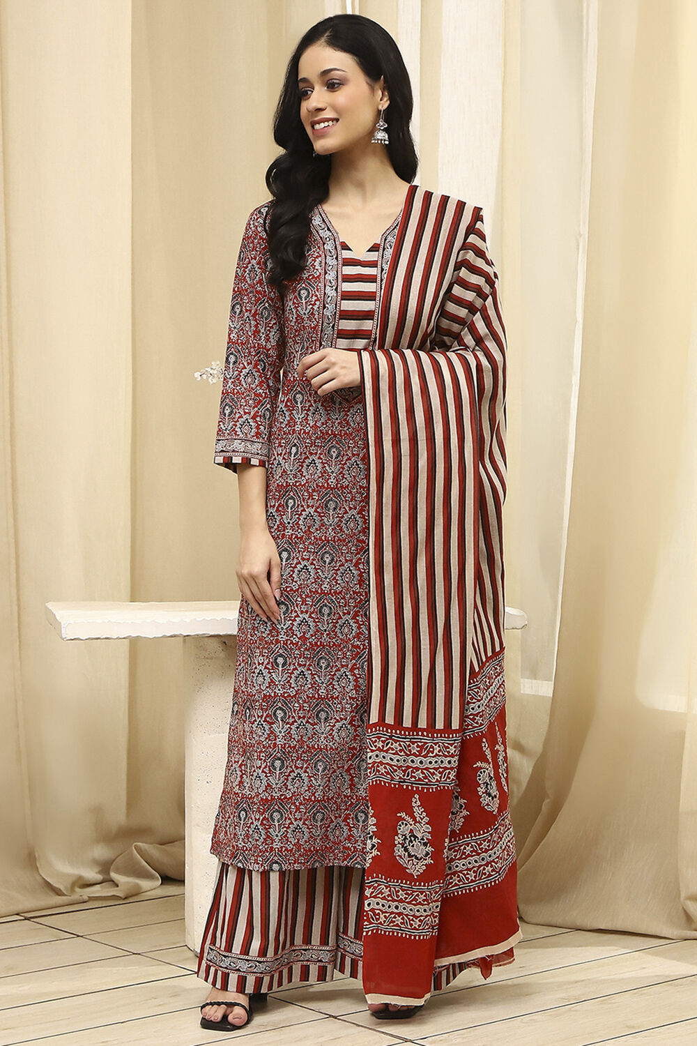 Red Cotton Floral Printed Unstitched Suit Set image number 7