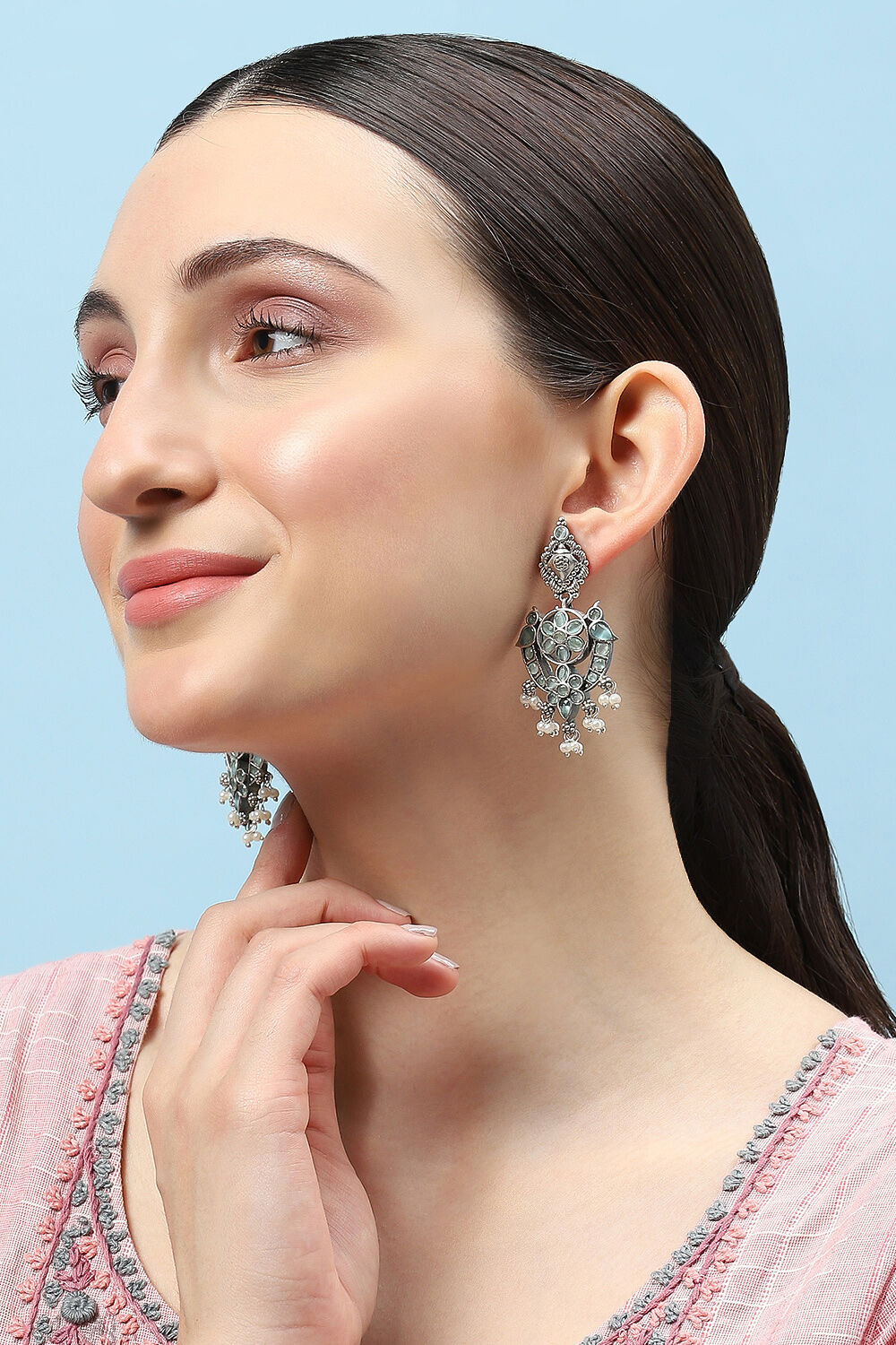 Mint Green Brass earrings image number 3