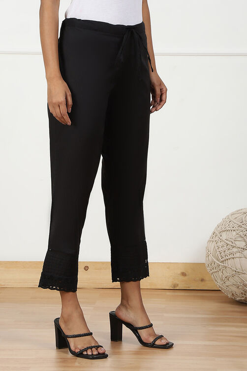 White Cotton Solid Pant image number 3
