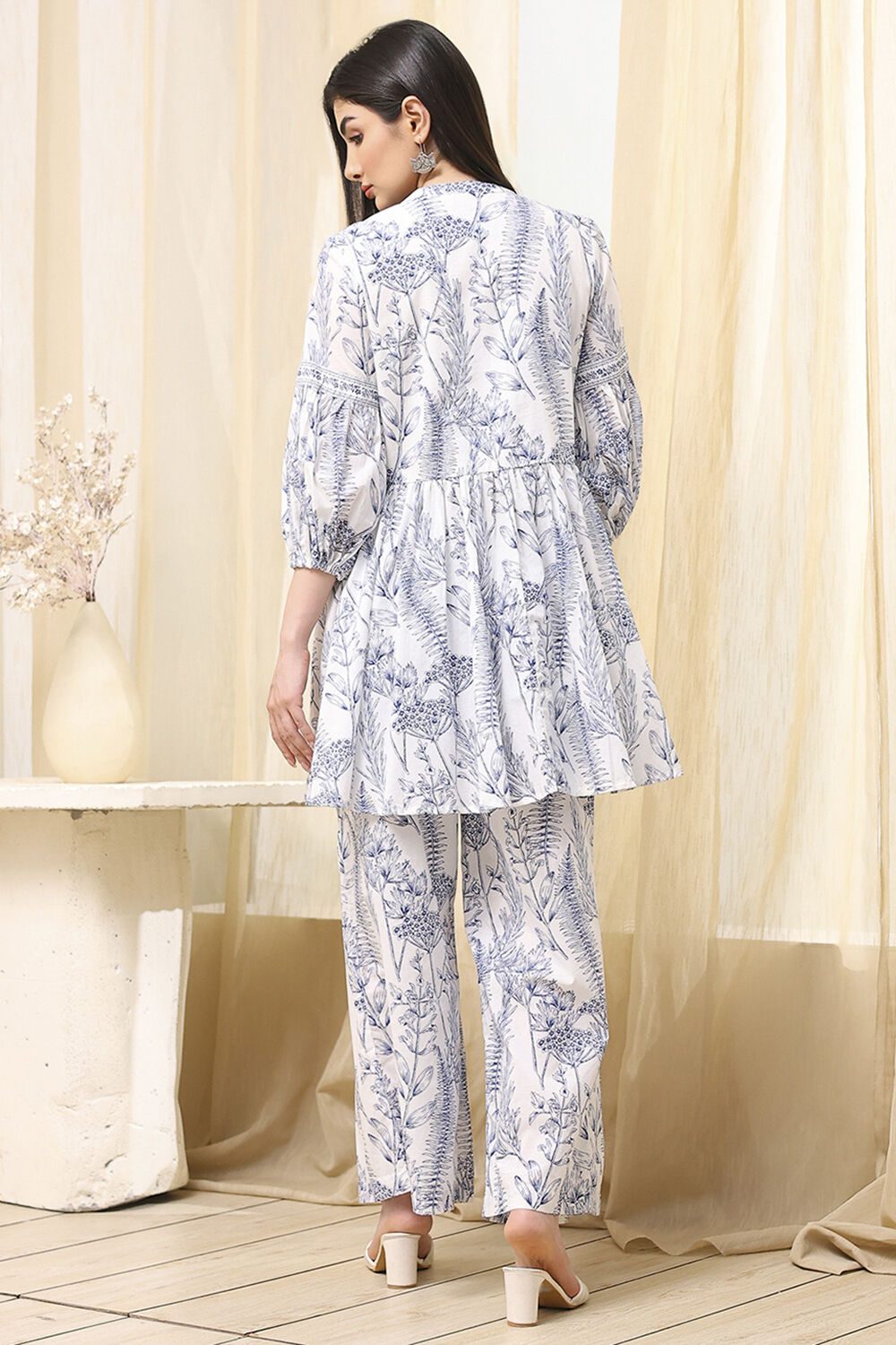 Off-White and Blue Cotton Asymmetric Co-ord Set image number 4