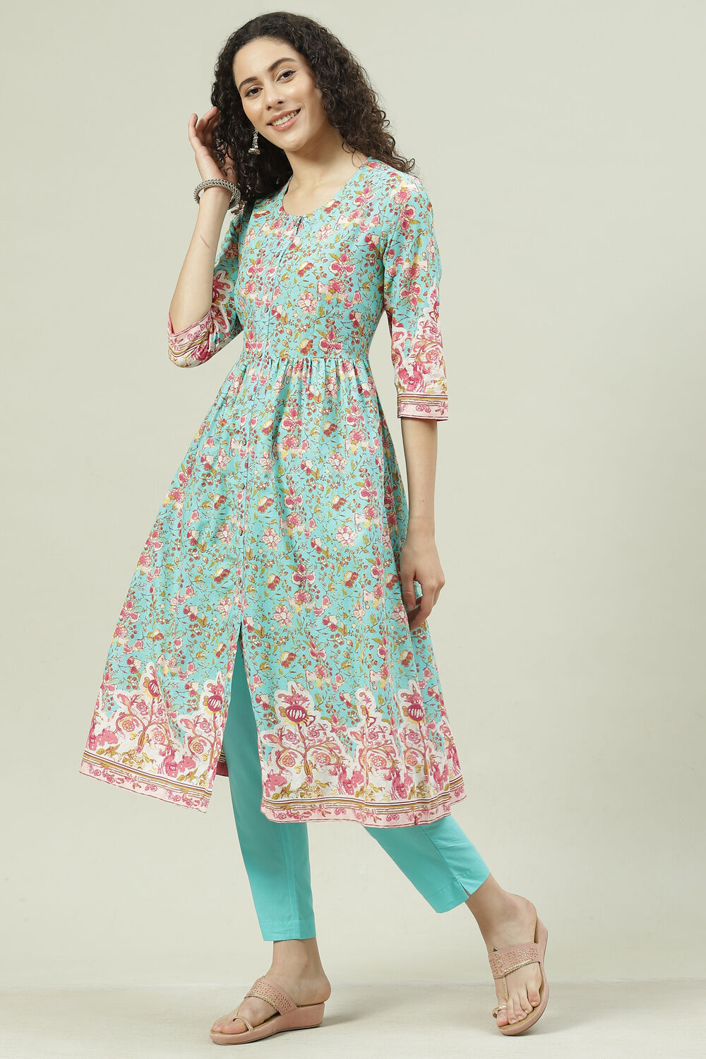 Dusky Pink Printed Cotton Gathered Suit Set image number 3