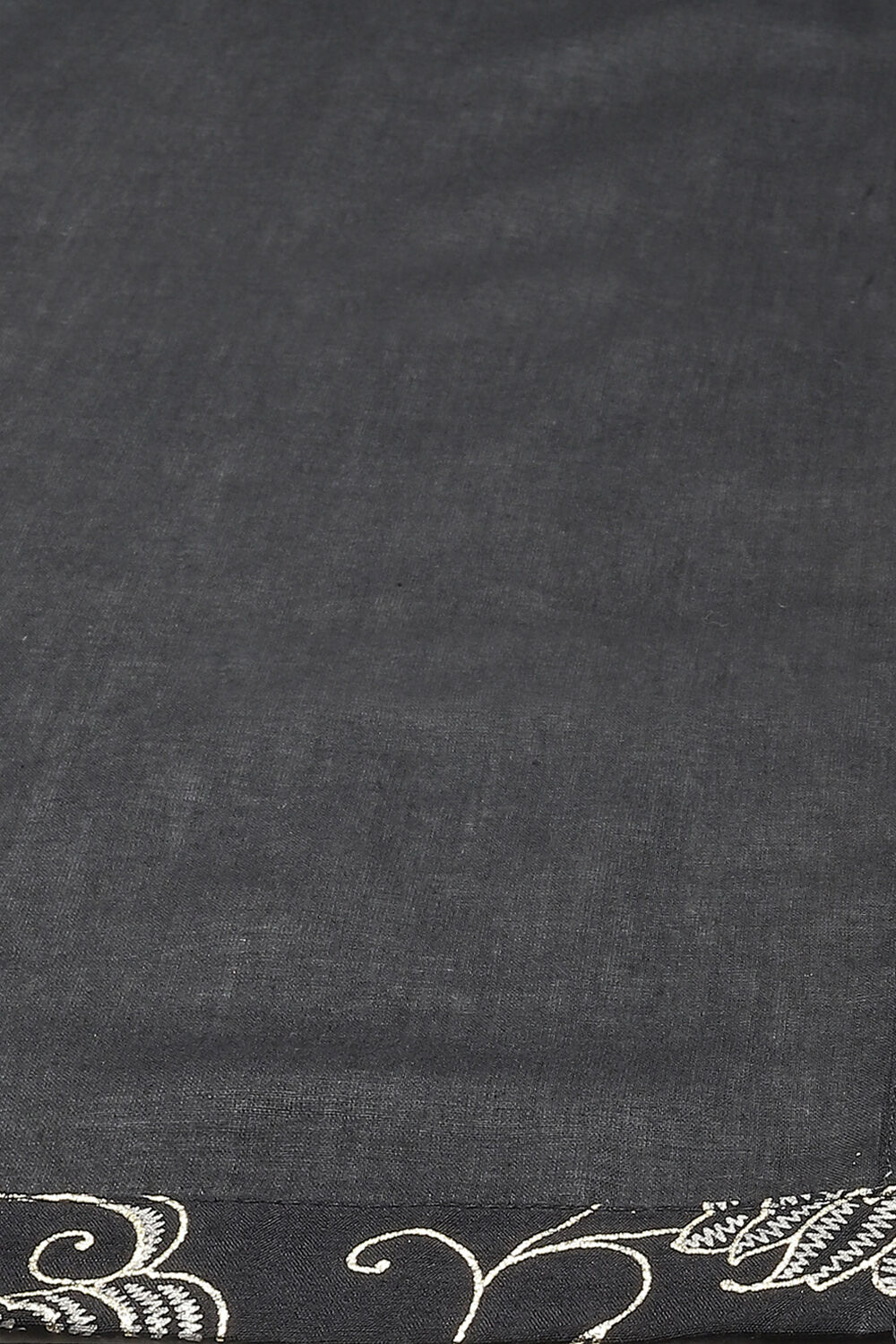 Black Printed Straight Kurta Regular Pants Suit Set image number 2