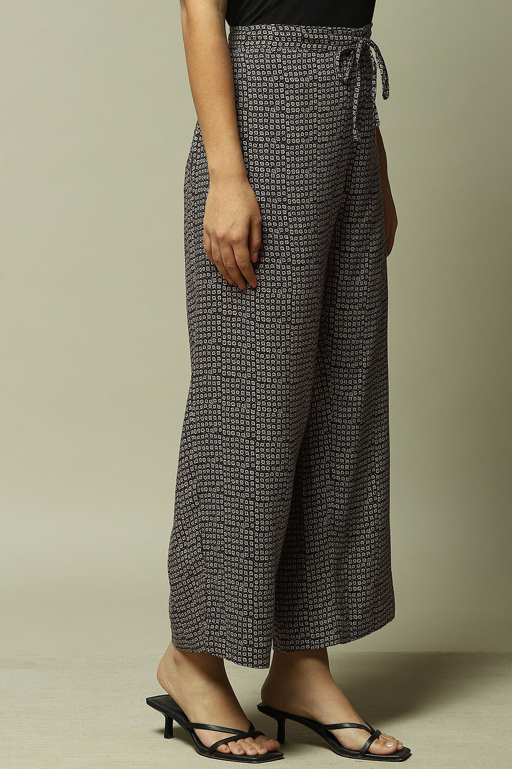 Black LIVA Straight Palazzo image number 5