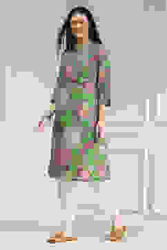 Green Floral Printed Straight Kurta image number 2