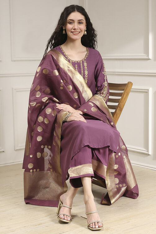 Old Rose Solid Straight Suit Set image number 0