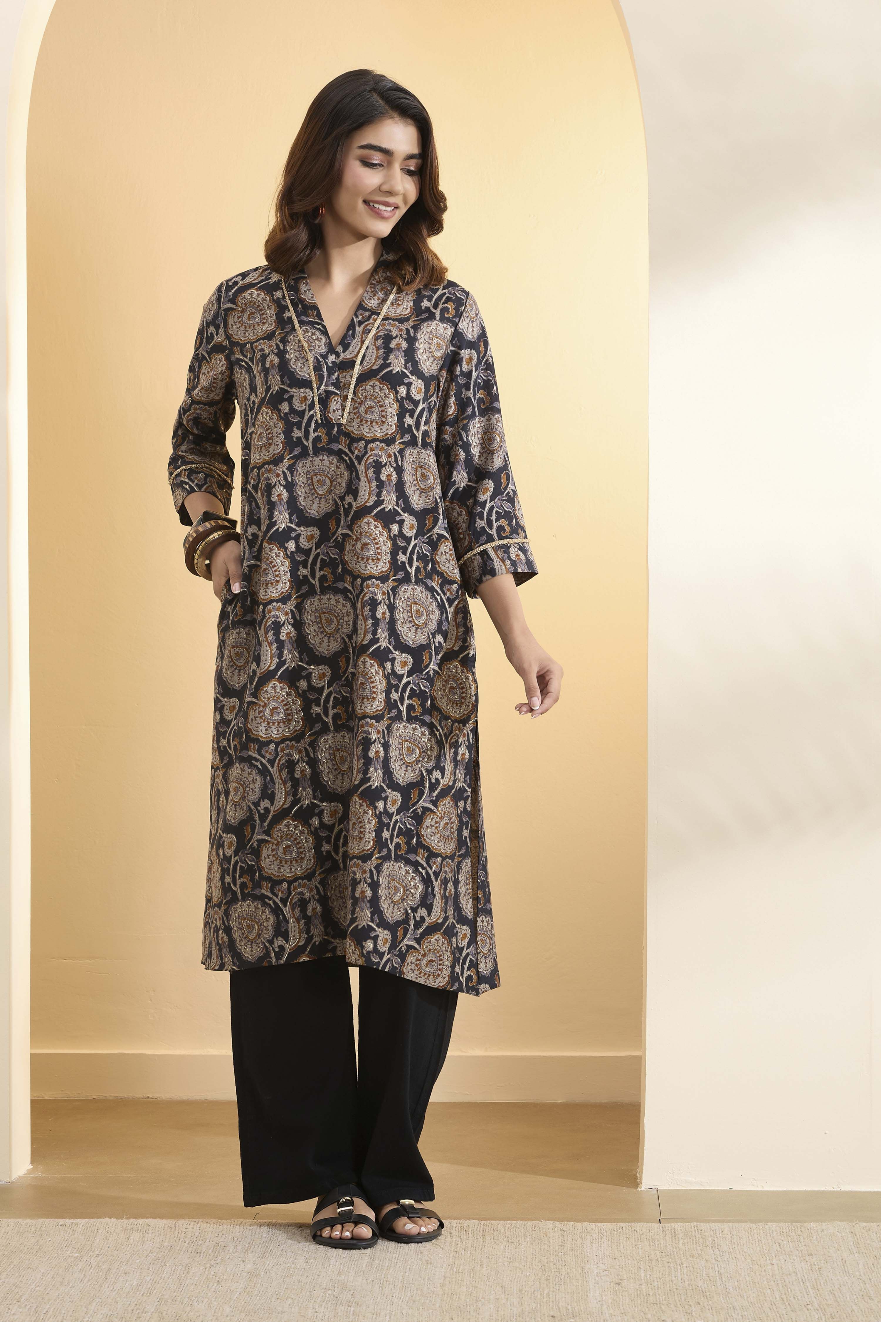 Black Poly Viscose Floral Straight Kurta image number 6