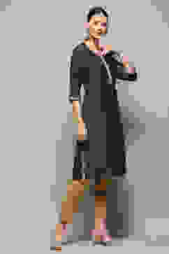 Blue Embellished Festive Straight Kurta image number 5