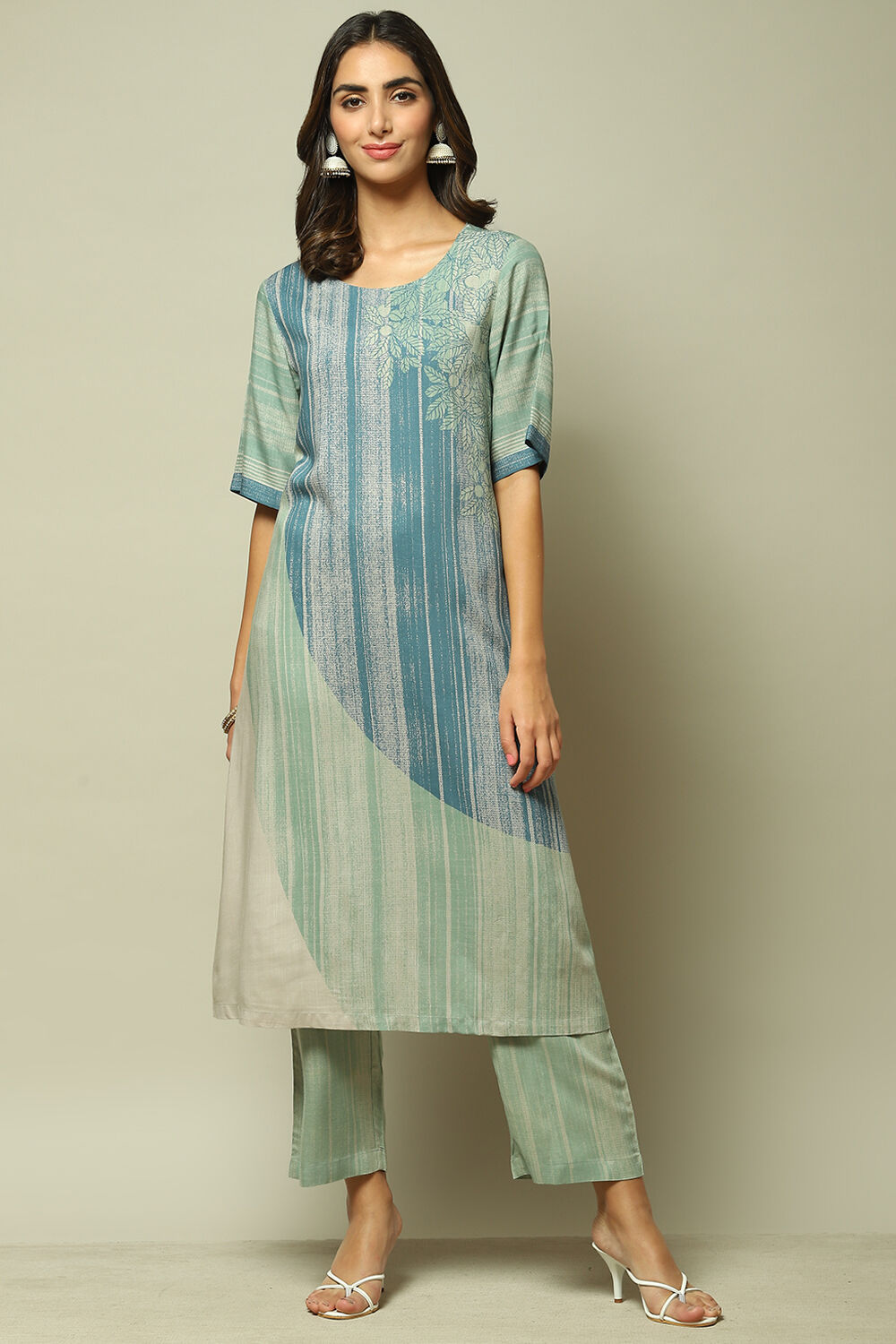 Ice Blue LIVA Straight Printed 2 Piece Set image number 7