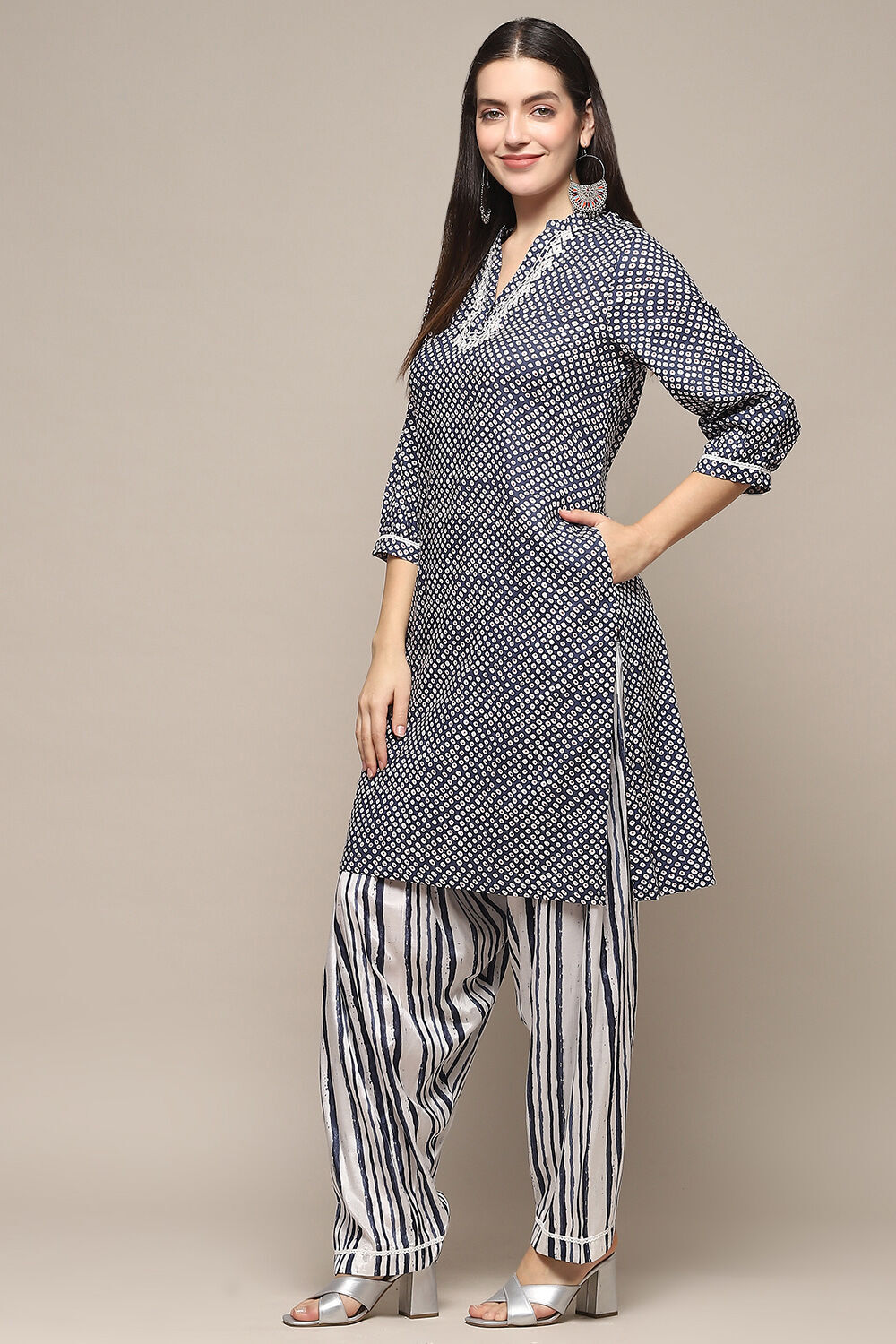 Red Modal Straight Kurta Cross Yoke Salwar Suit Set image number 3