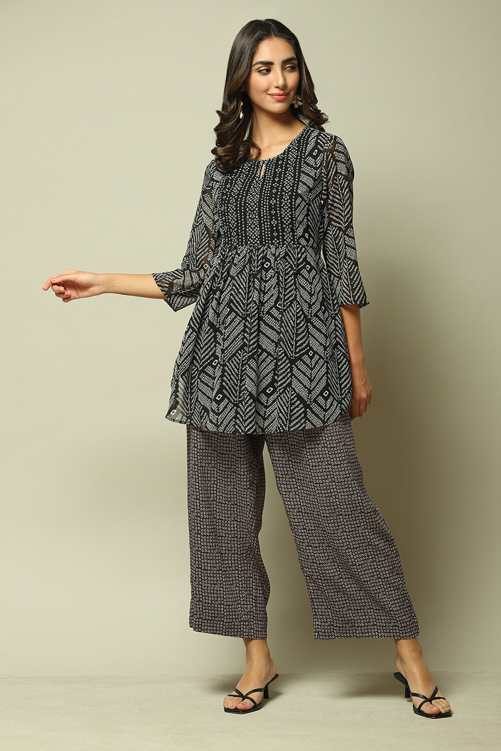 Black LIVA Straight Palazzo image number 6